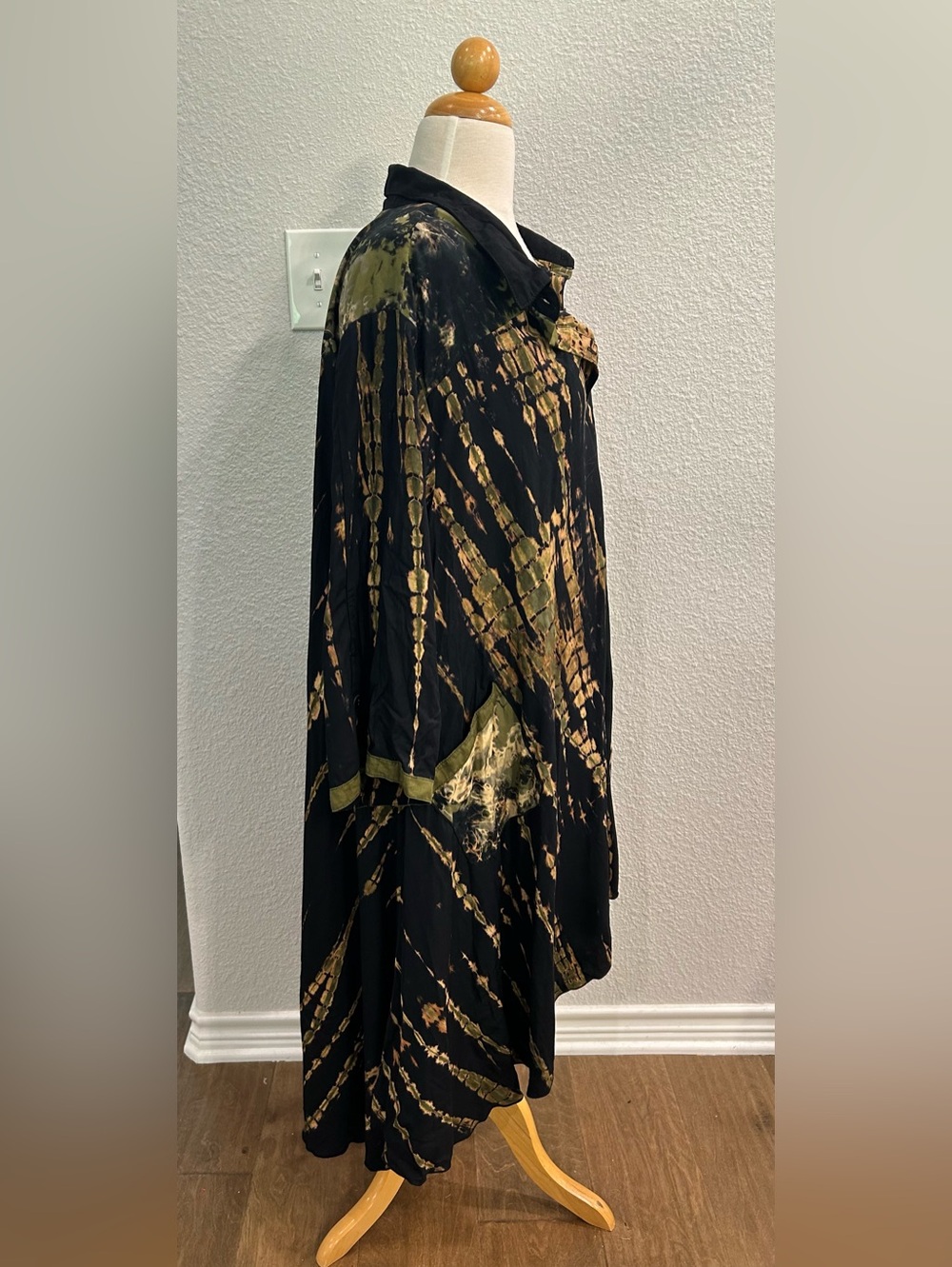 Iguana green and black tie dye high low long tunic top 3X - Picture 4 of 8
